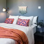 Coral Apartment